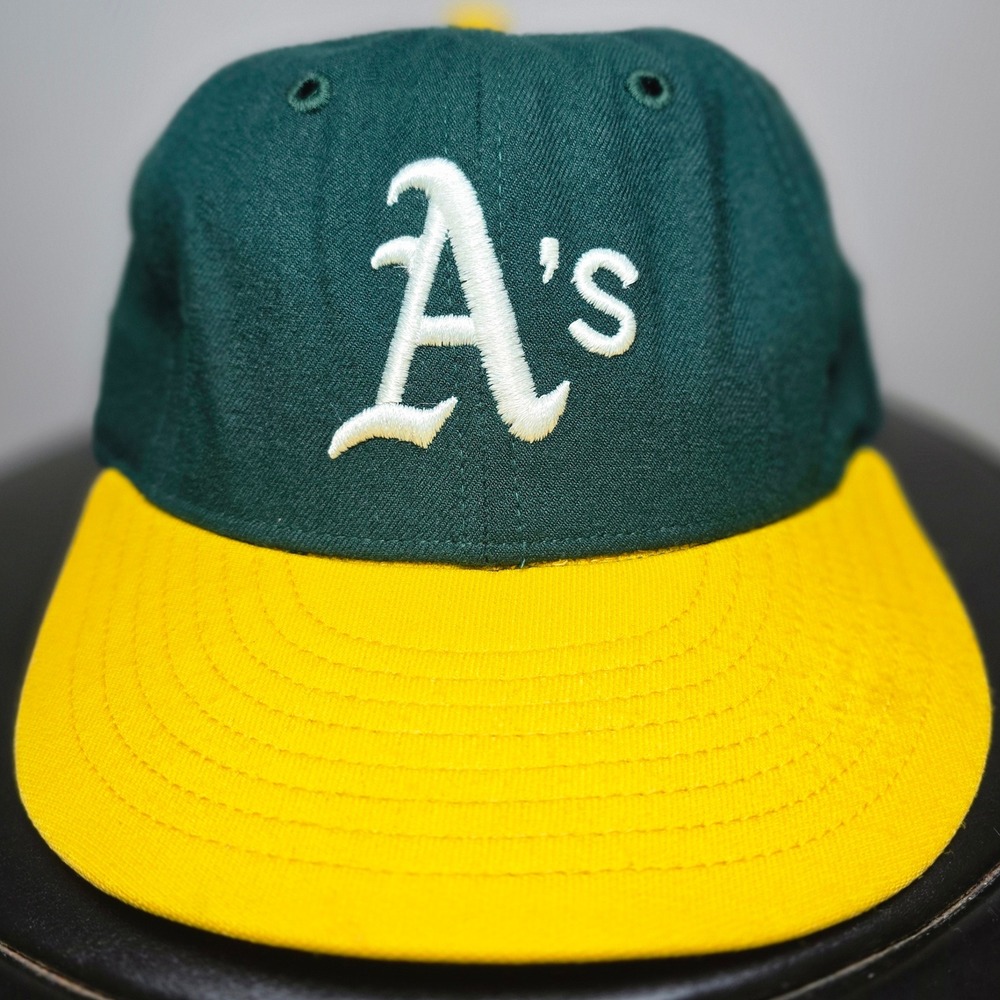 Oakland A's MLB New Era 100% Wool 7¹/² Vintage Baseball Fitted Hat Clean/Shape